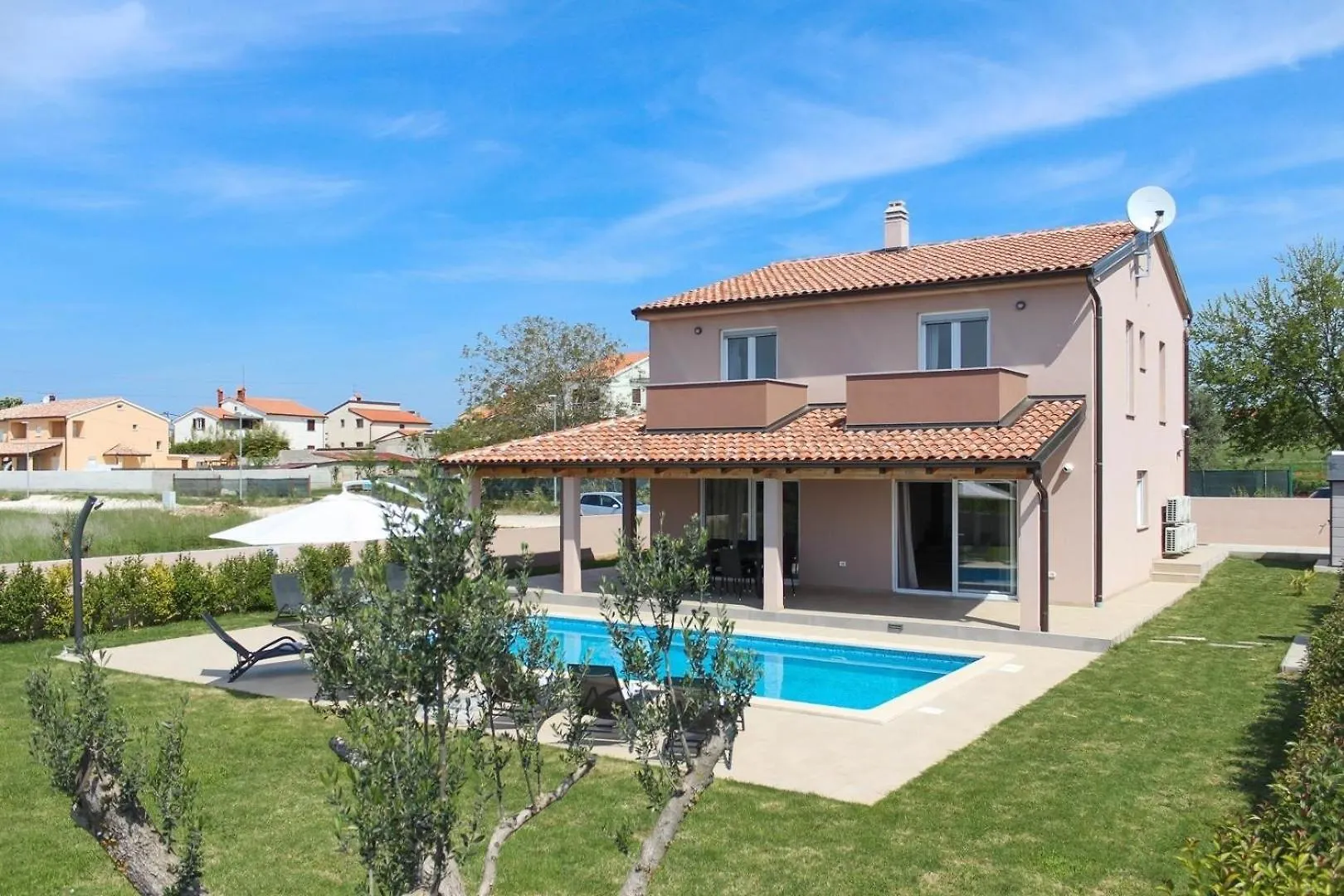 Vikendica Ferienhaus Mit Privatpool Fuer 8 Personen Ca 178 Qm In Pula, Istrien Istrische Riviera